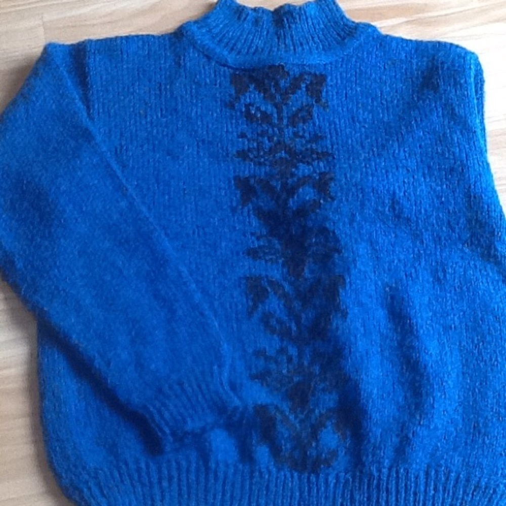 Pelican cove sweater